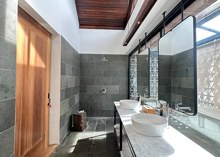 Krisna Forest - 3 Bedrooms, Bingin Pecatu